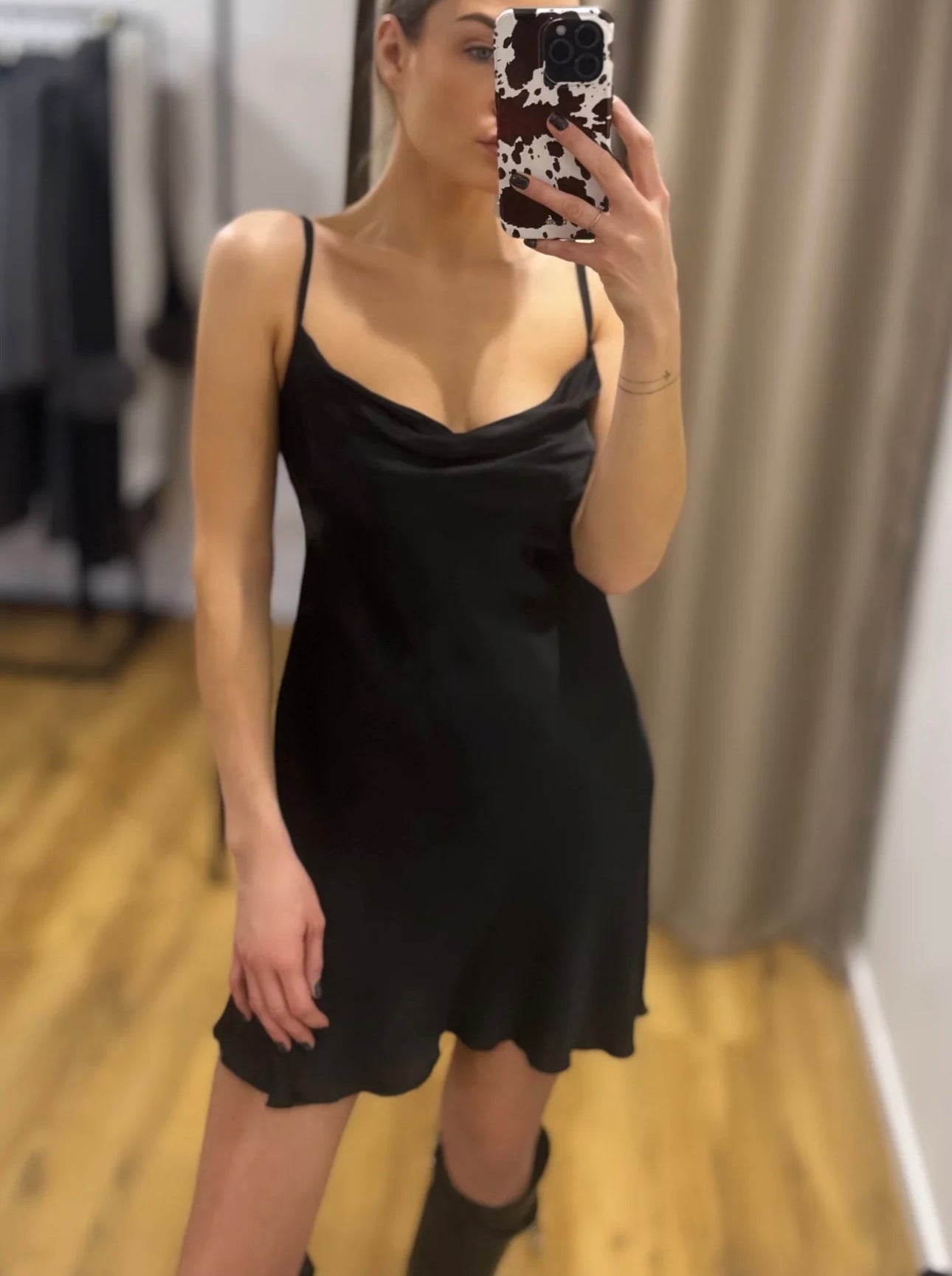 Satino suknelė Mini